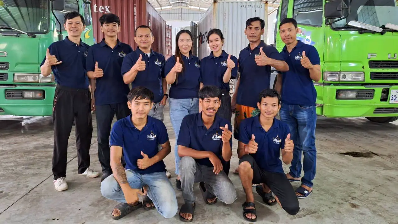 Damnak oils team photo